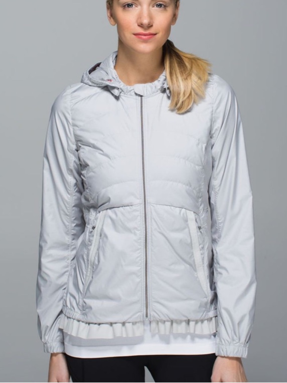 Lululemon Spring Fling Puffy Windbreaker Silver Spoon 8